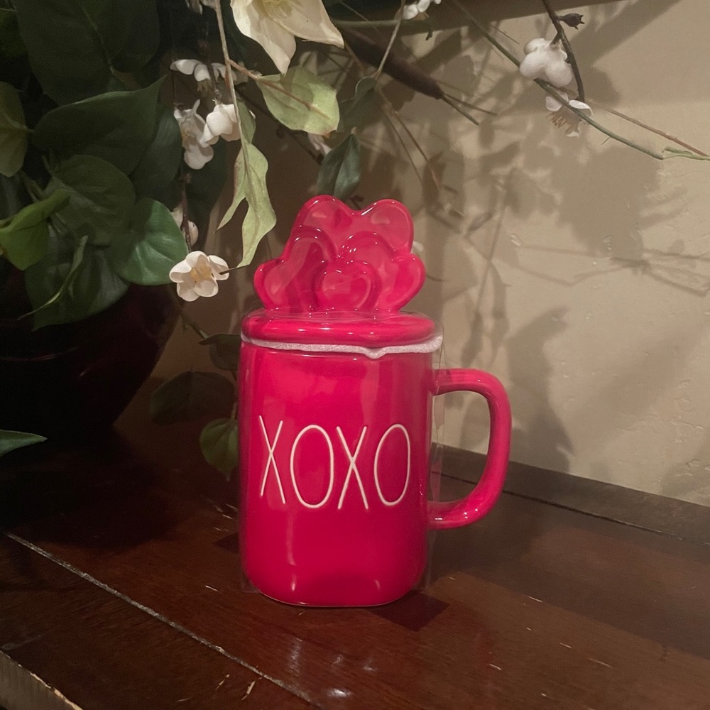 Rae Dunn mug